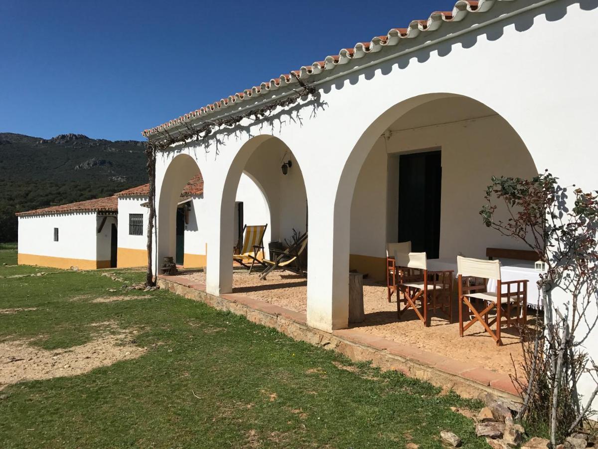 Casa Rural De La Finca Sierra Grande Hornachos ภายนอก รูปภาพ